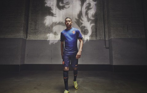 kaiyun登录-姆巴佩巅峰对决瑞士，德罗巴精神激荡60分钟，败北悬念丛生胜负难料！姆巴佩巅峰对决瑞士，德罗巴精神激荡，胜负悬念丛生