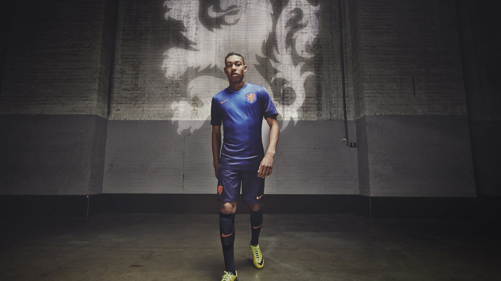 姆巴佩巅峰对决瑞士,德罗巴精神激荡60分钟,败北悬念丛生胜负难料!姆巴佩巅峰对决瑞士,德罗巴精神激荡,胜负悬念丛生